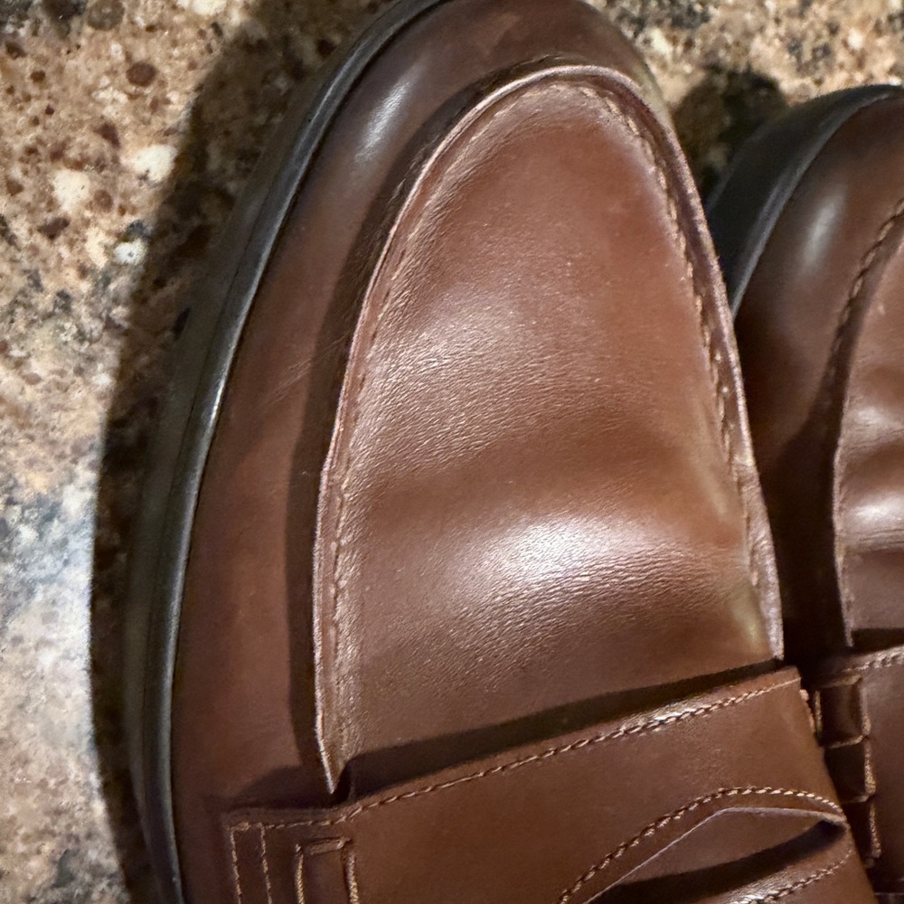 Allen Edmonds Men's Tan Leather Loafers w/Box and Plush Bag - Picture 3 of 10